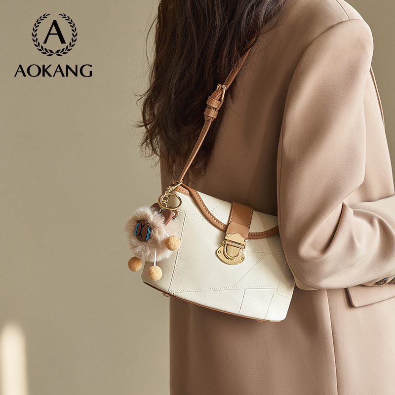 【母亲节礼物】奥康新款大容量托特包女复古时尚百搭单肩斜挎包C8 89元