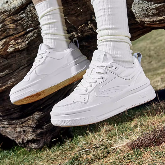 玩酷鸿星尔克女鞋小白鞋夏季新款板鞋厚底情侣空军一号白色运动鞋 159元