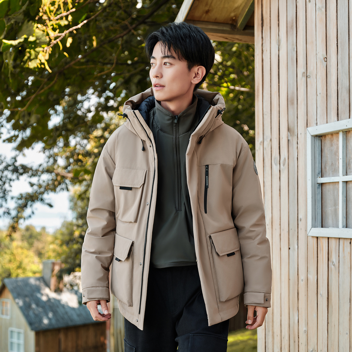 【父亲节】波司登奥莱冬男短款时尚防风短款连帽羽绒服工装风外套 719.01元