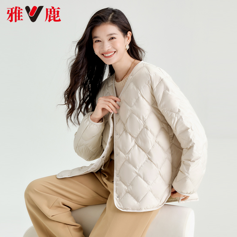 雅鹿轻薄羽绒服女内胆2025新款时尚短款休闲保暖菱形格薄外套 99元