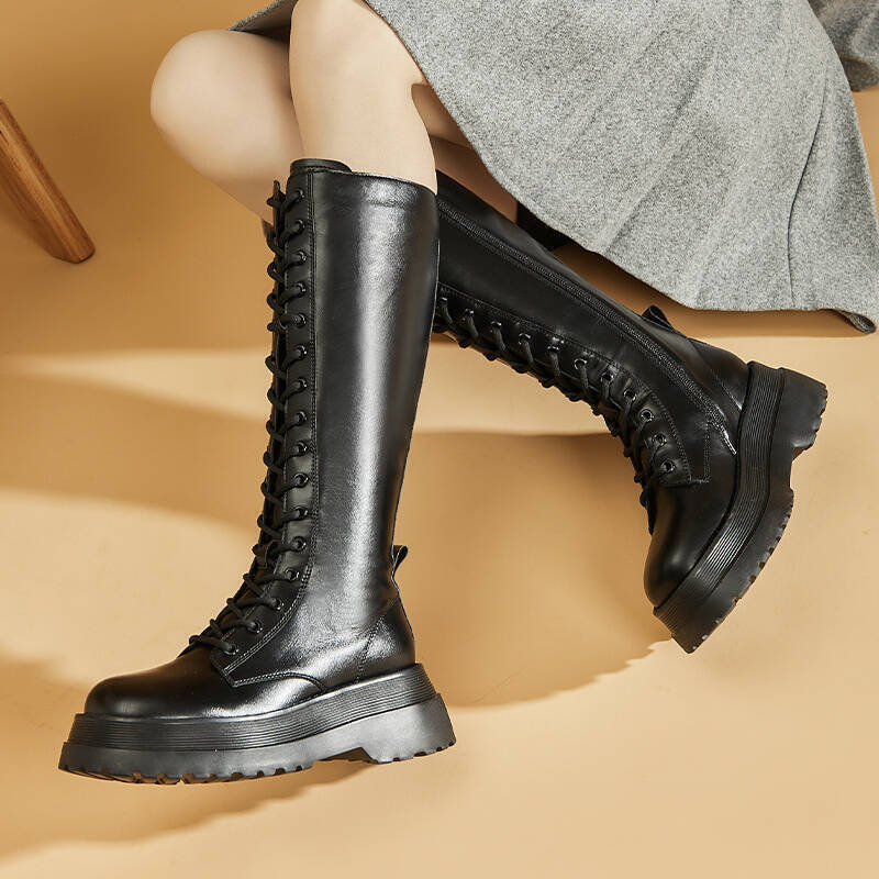 达芙妮女时尚马丁靴年秋冬百搭保暖靴子加绒工装靴休闲短靴单靴 69元