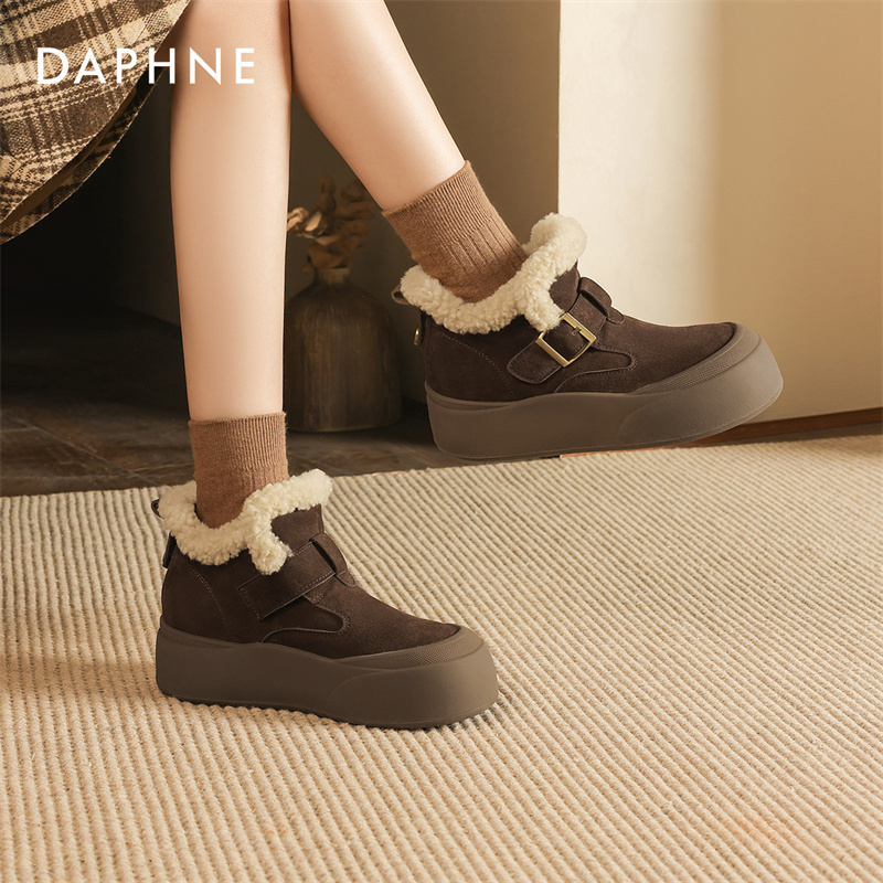 达芙妮时尚马丁靴秋冬百搭保暖女靴子加厚加绒工装靴休闲短靴单靴 69元