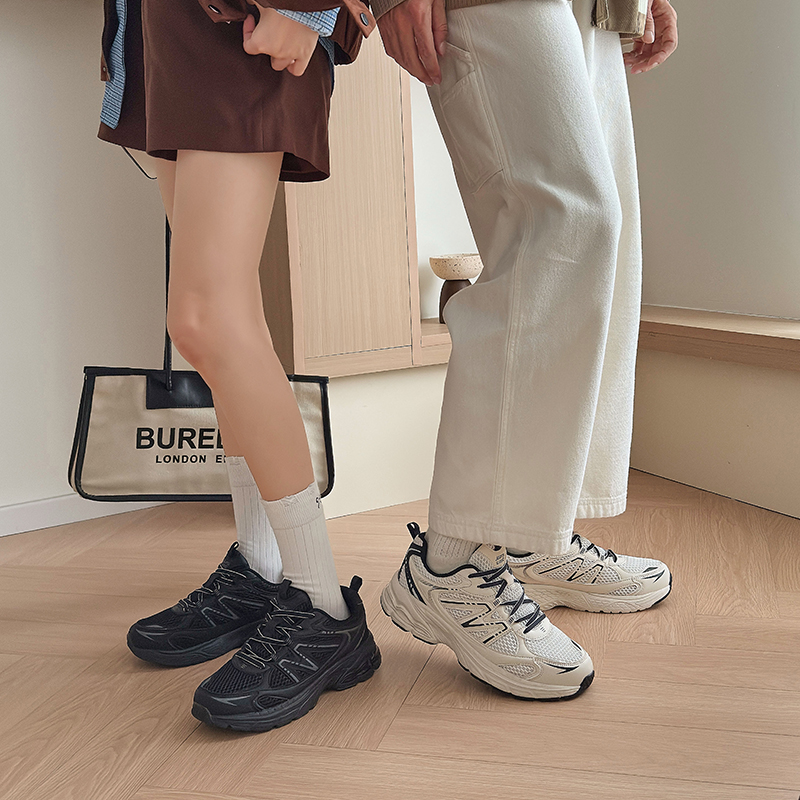 Jeanswest/真维斯跑步鞋男鞋缓震运动鞋透气轻便休闲鞋跑鞋B1 129.9元