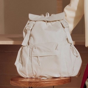 斯凯奇2025年新品女士款简约百搭防泼水双肩包户外包轻量通勤背包