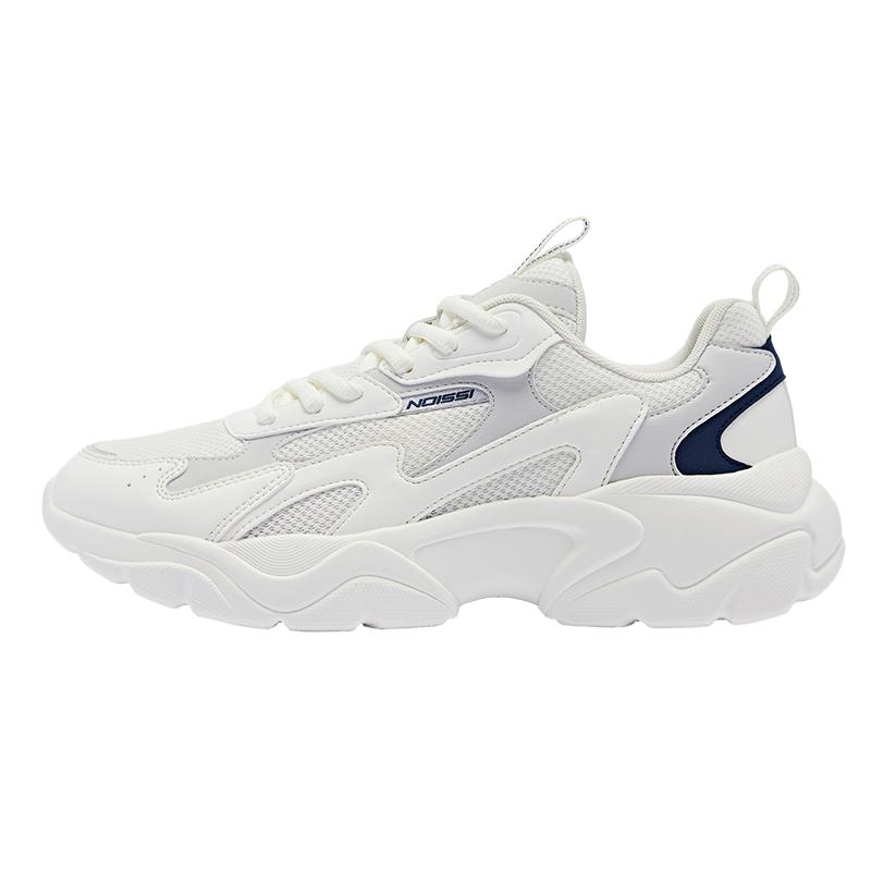 乔丹皮面防水休闲鞋男鞋2025冬季轻便老爹鞋增高厚底革面运动鞋子 139元