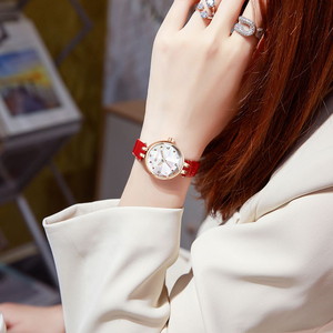 DOM腕表 坚守139道生产工序 简约贝母菱格多切面女表 G-1566 Y2