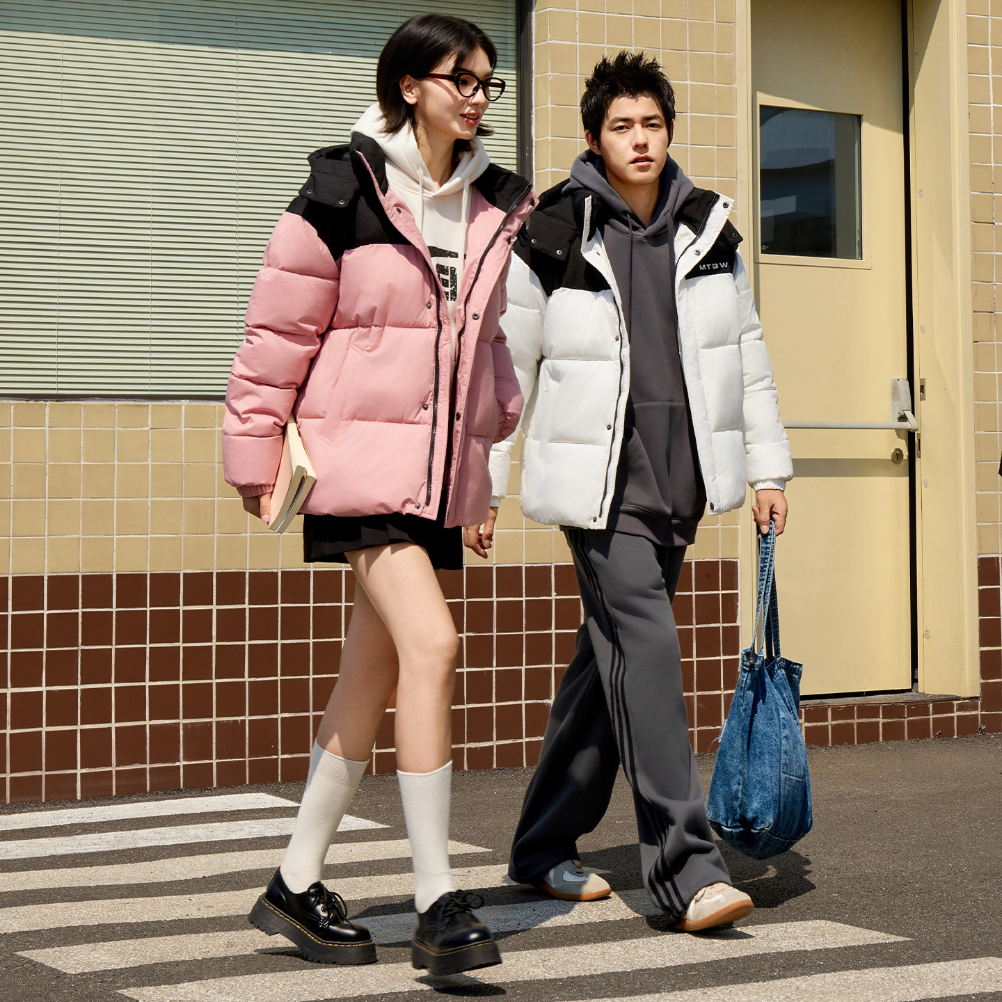 美特斯邦威棉服男2025冬季新款潮流休闲拼色保暖连帽棉衣外套男 99元