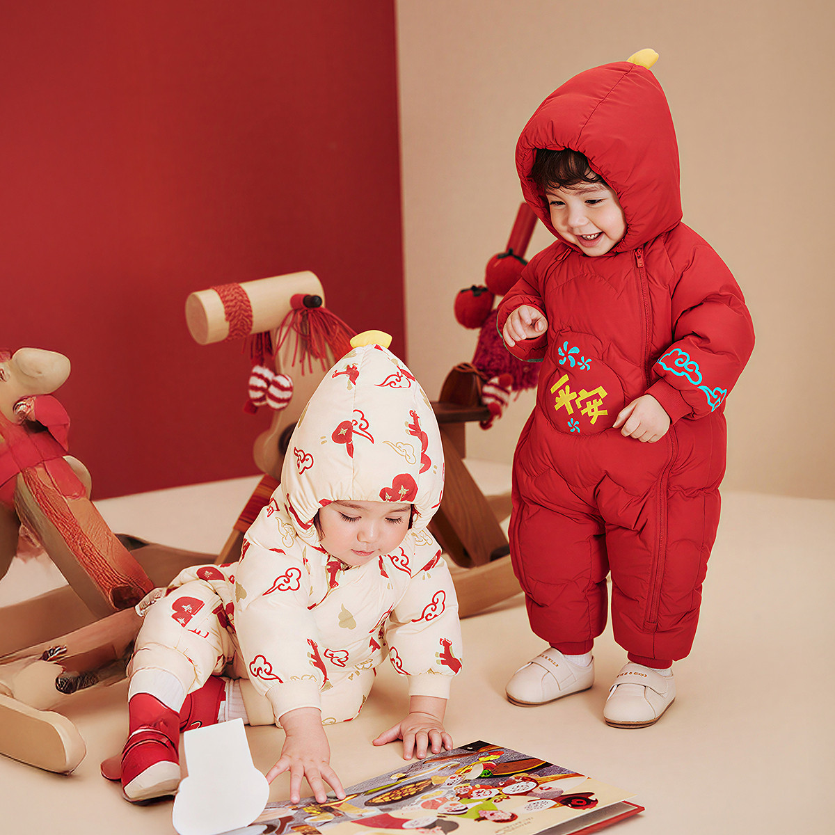 迷你巴拉巴拉婴儿衣服宝宝羽绒服连体衣新年红色新中式拜年爬服冬 299.9元