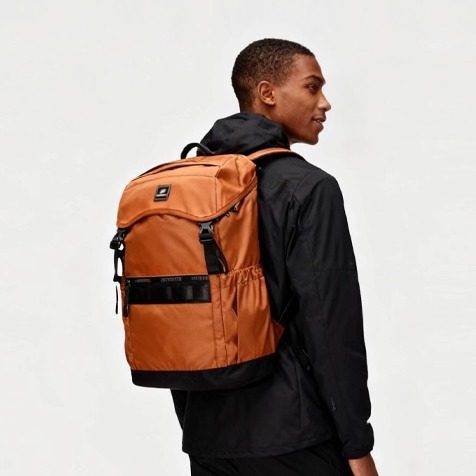 斯凯奇户外双肩包男女书包大容量电脑运动登山包旅行露营徒步背包 147.9元