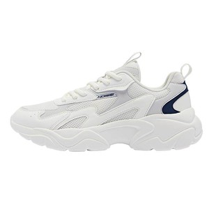 乔丹皮面防水休闲鞋男鞋2026春季轻便老爹鞋增高厚底网面运动鞋子