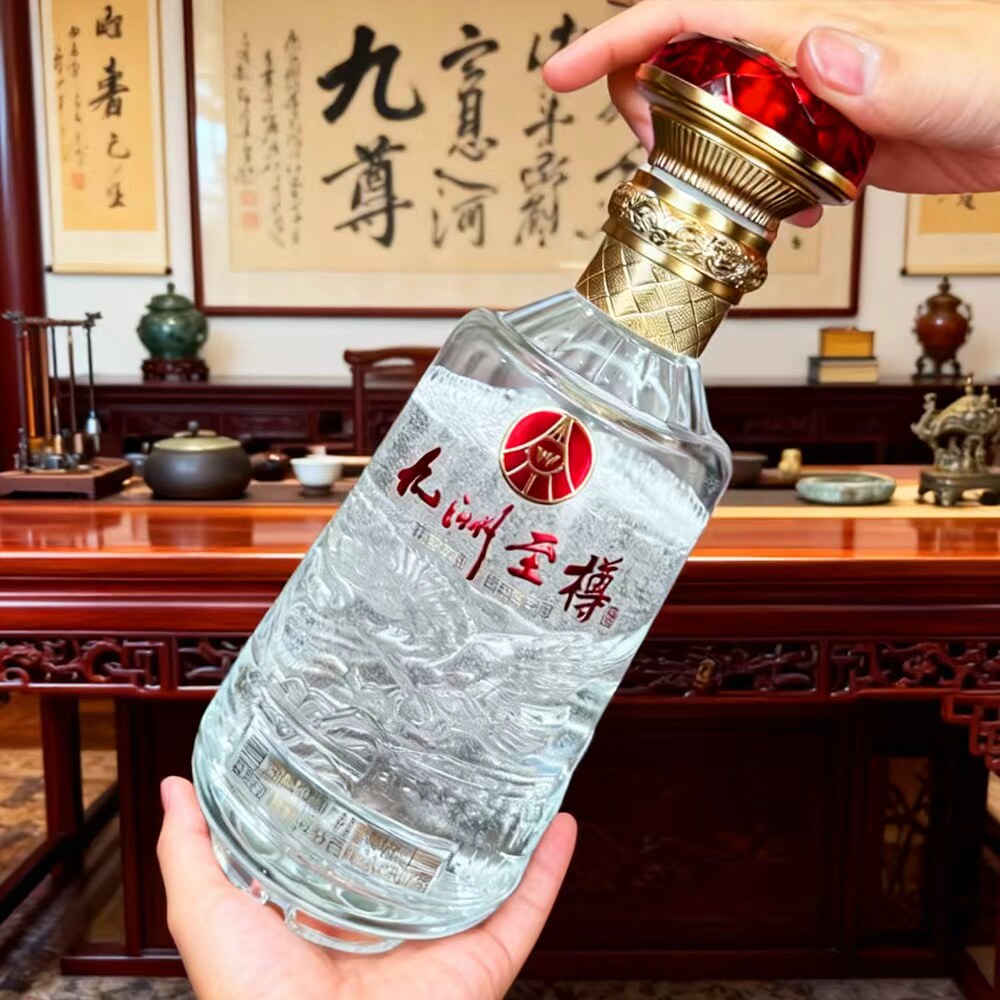 五粮液股份出品 浓香型白酒 纯粮酿造 52度 白酒 酒