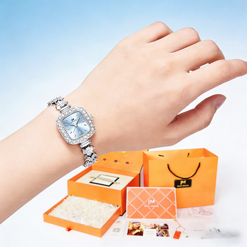 【女神节礼物】DOM联名JM 坚守139道生产工序 轻奢ins风满钻女表L 99.9元