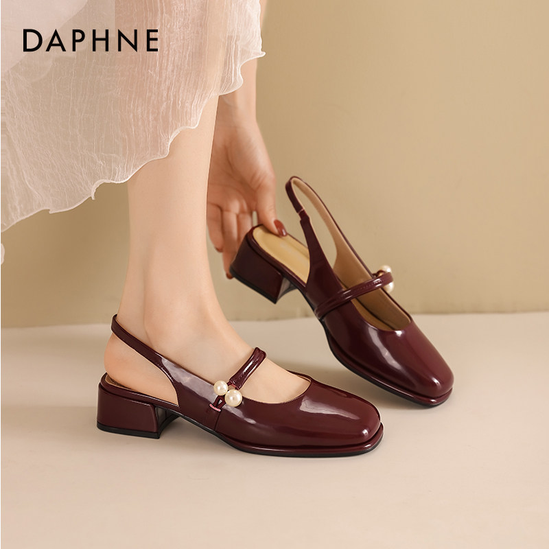 达芙妮粗跟高跟鞋女春夏气质通勤清仓凉鞋子女款浅口玛丽珍单鞋女 79.9元