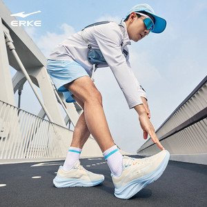 行云鸿星尔克跑鞋夏季新款运动鞋轻便网面透气跑步鞋软底减震男鞋