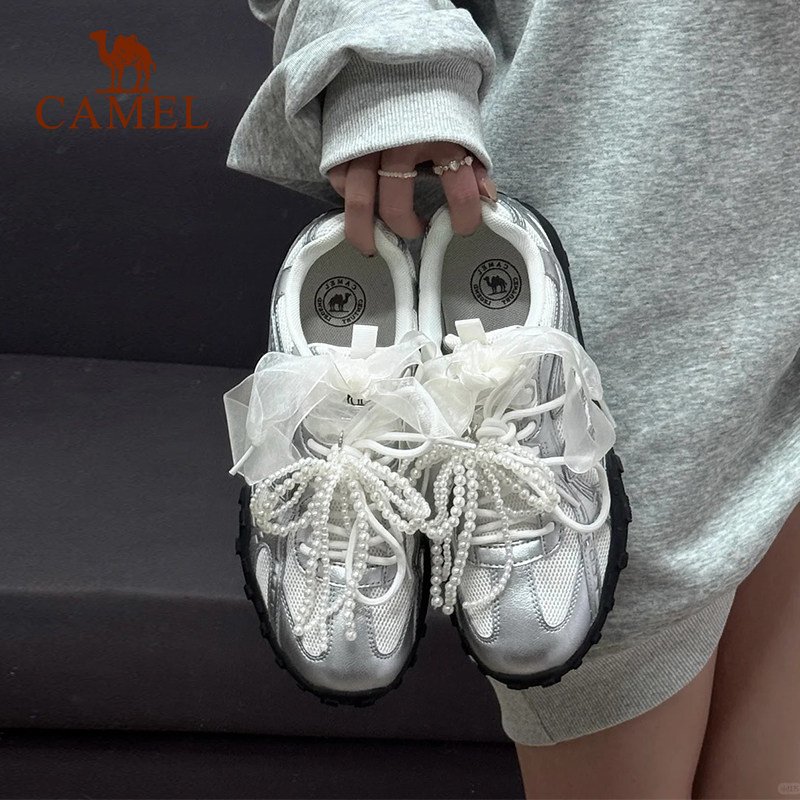 骆驼薄底鞋流光2026春新款运动鞋女鞋防滑休闲板鞋银色复古德训鞋 121元