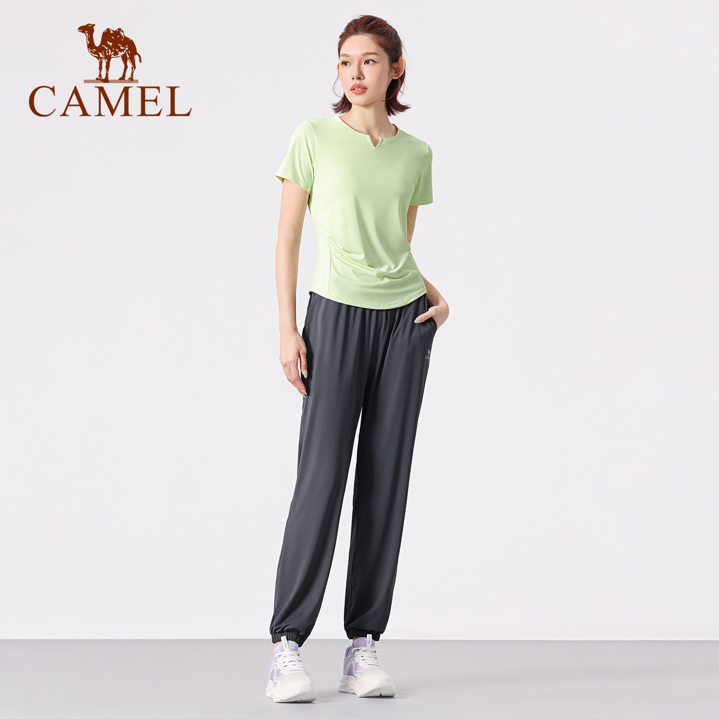 骆驼瑜伽服套装女夏季户外跑步服短袖运动服时尚专业健身服两件套 99元