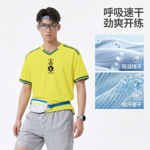 班尼路短袖男夏季户外足球锻炼吸湿排汗体恤两条杠撞色v领t恤潮LF